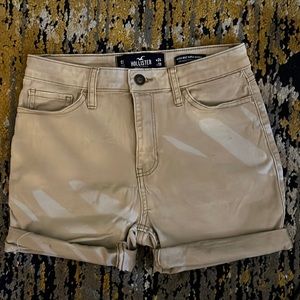 Hollister khaki shorts
